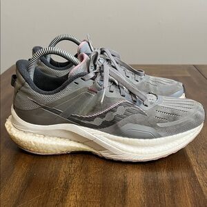 Saucony Tempus Gray Quartz Athletic Sneakers S10720-15 Womens Size 9